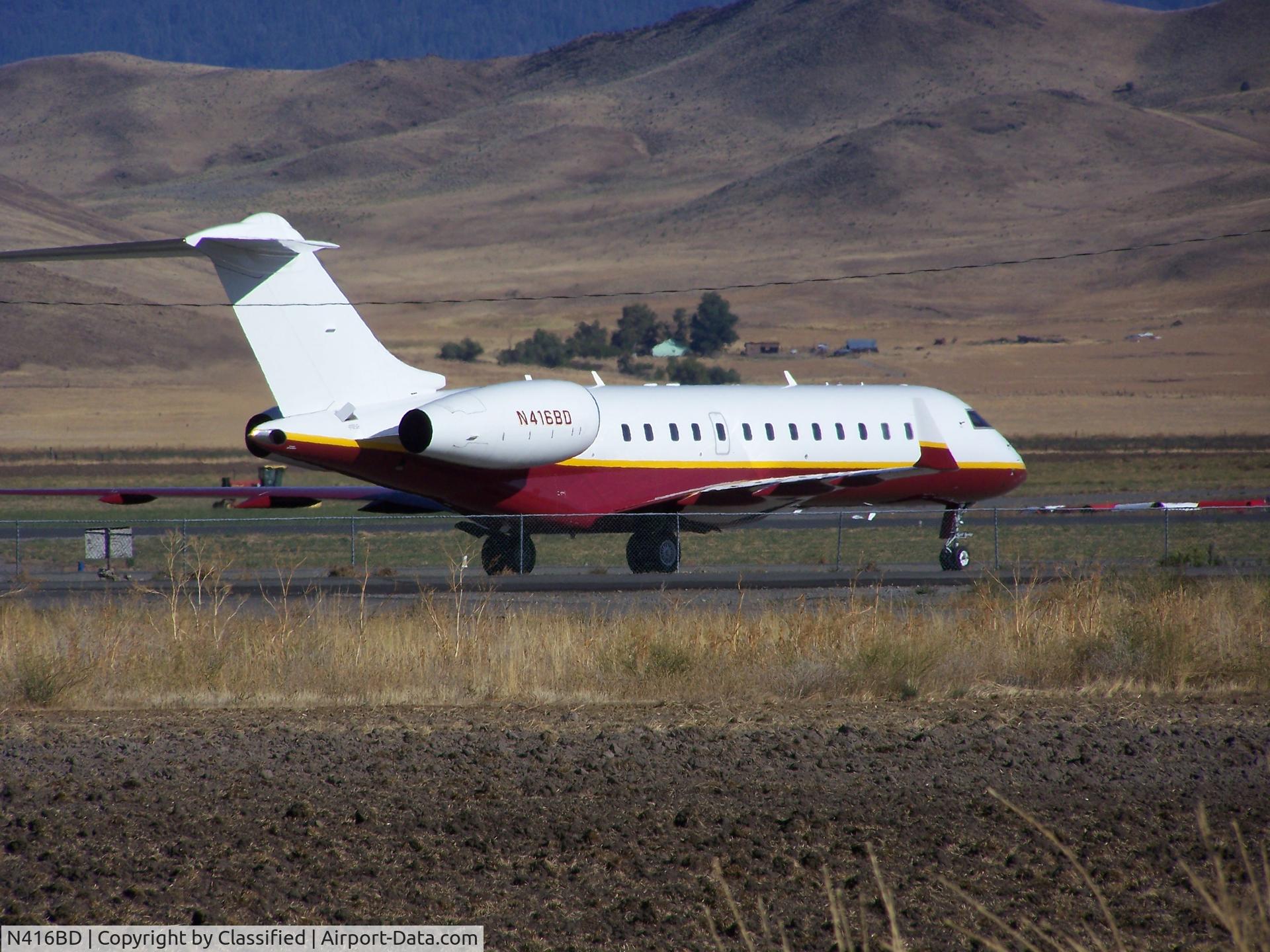 N416BD, 2000 Bombardier BD-700-1A10 Global Express C/N 9043, Montague Airport  10-08-2008