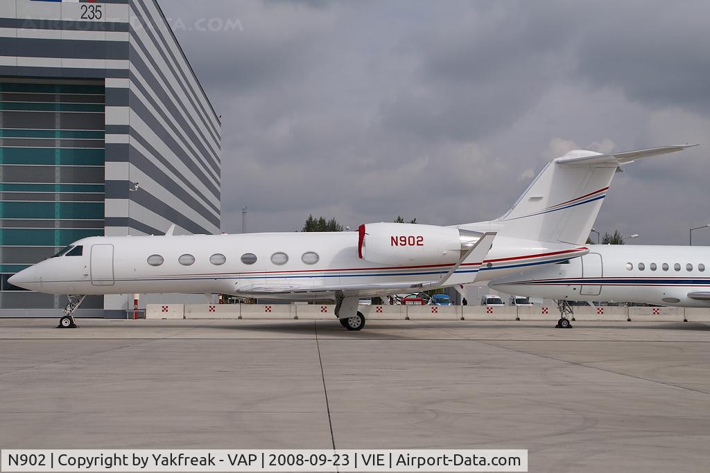 N902, 1997 Gulfstream Aerospace G-IV C/N 1310, Gulfstream 4