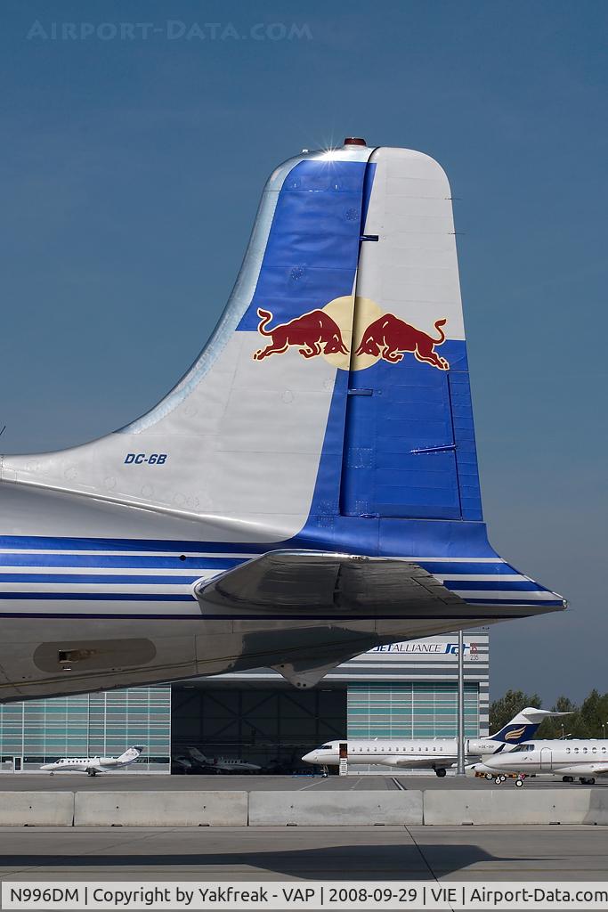 N996DM, 1958 Douglas DC-6B C/N 45563, Red Bull DC6
