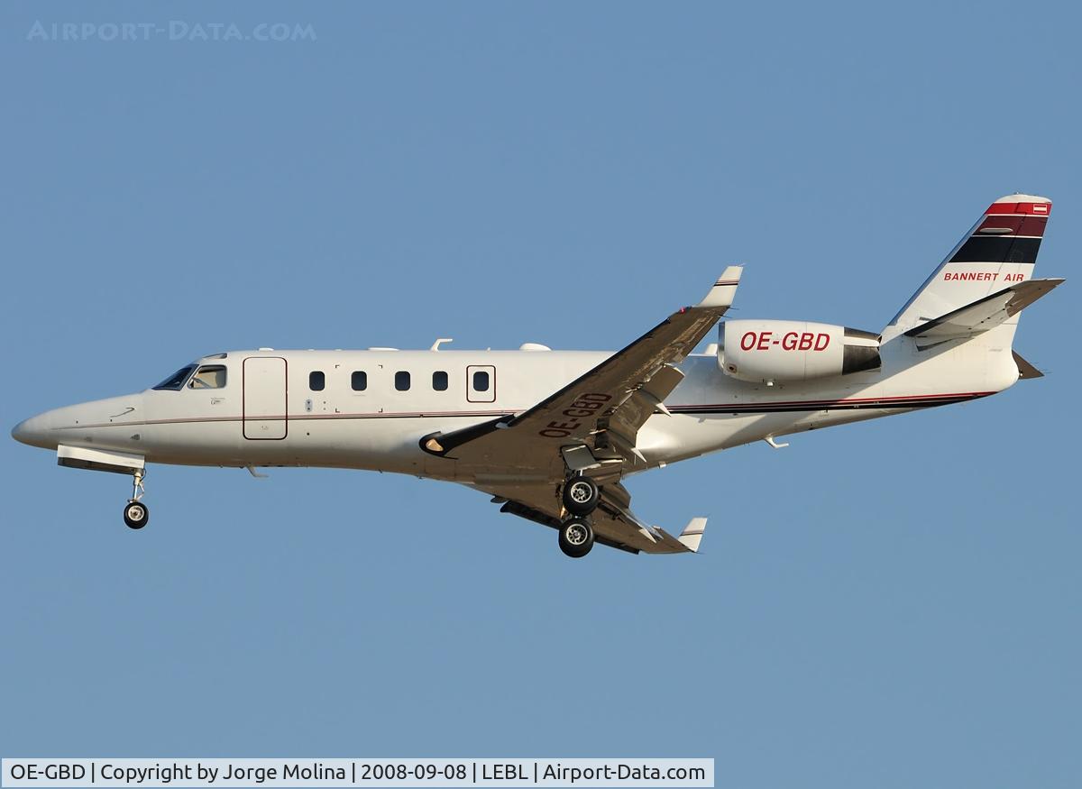 OE-GBD, 2000 Israel Aircraft Industries IAI-1125A Astra SPX C/N 133, On short final to RWY 25R.