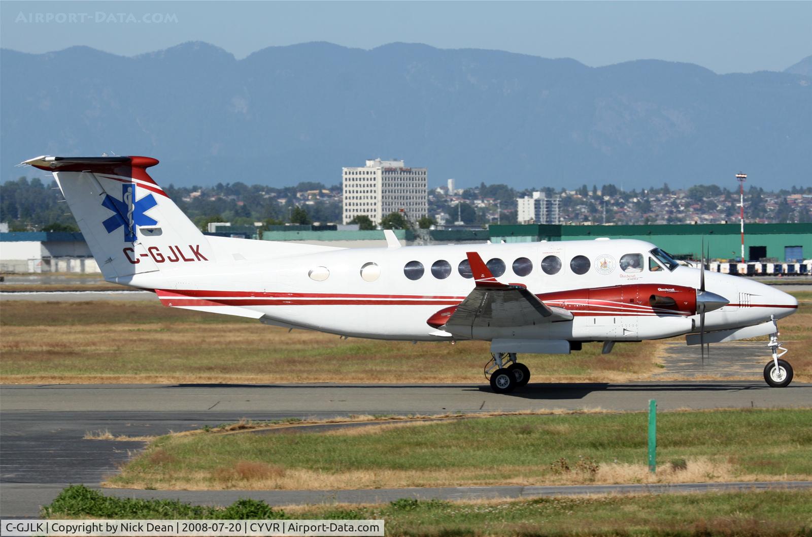 C-GJLK, 1990 Beech B300 King Air C/N FL13, /