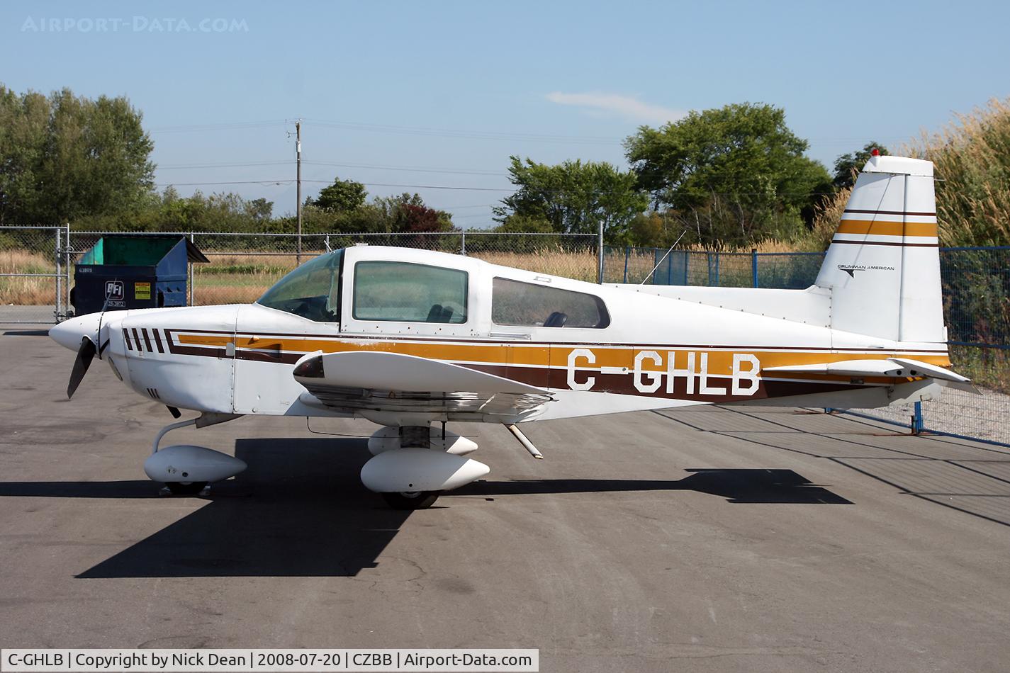 C-GHLB, 1974 American Aviation AA-5 Traveler C/N AA5-0668, Boundary Bay BC