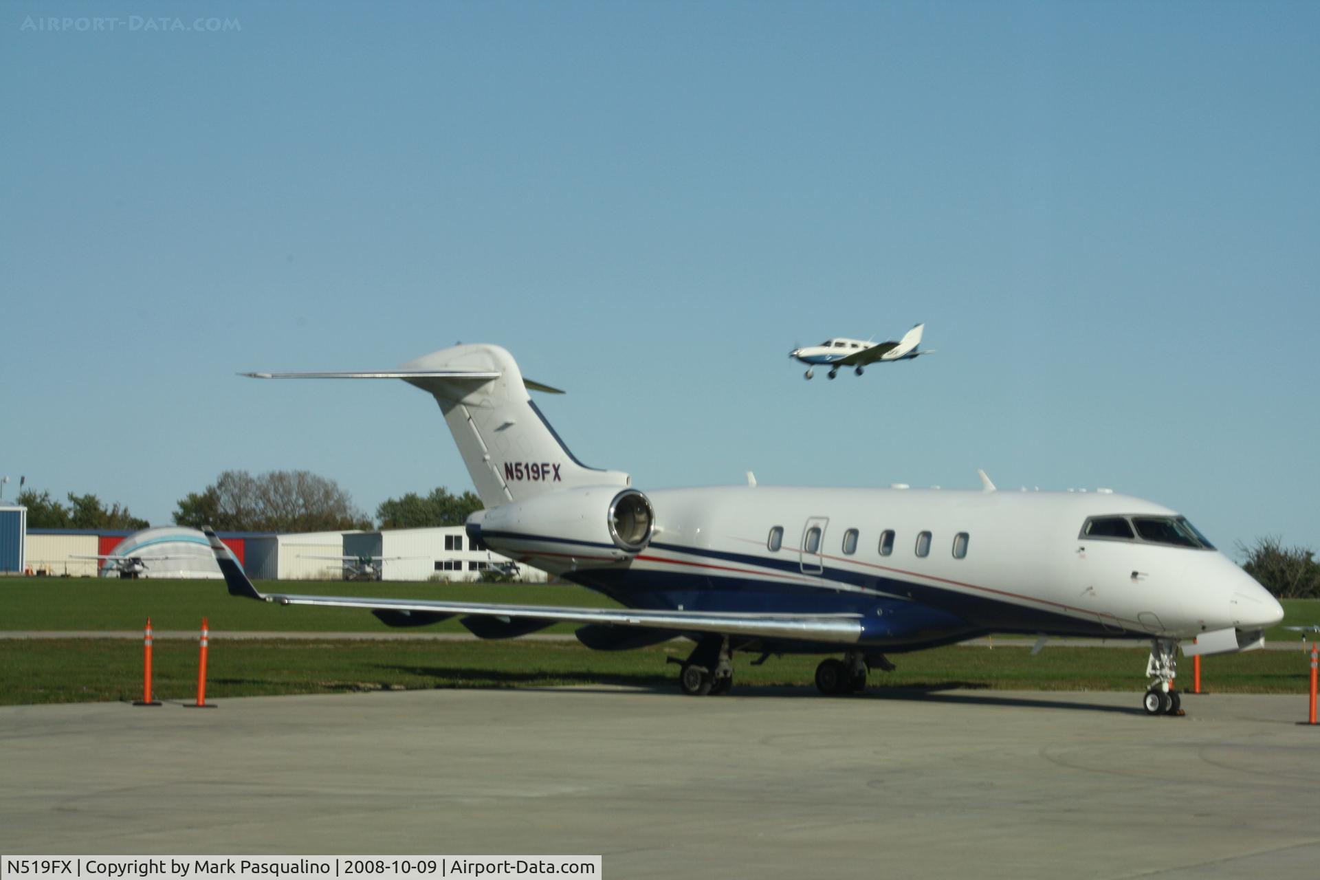 N519FX, 2005 Bombardier Challenger 300 (BD-100-1A10) C/N 20055, BD-100-1A10