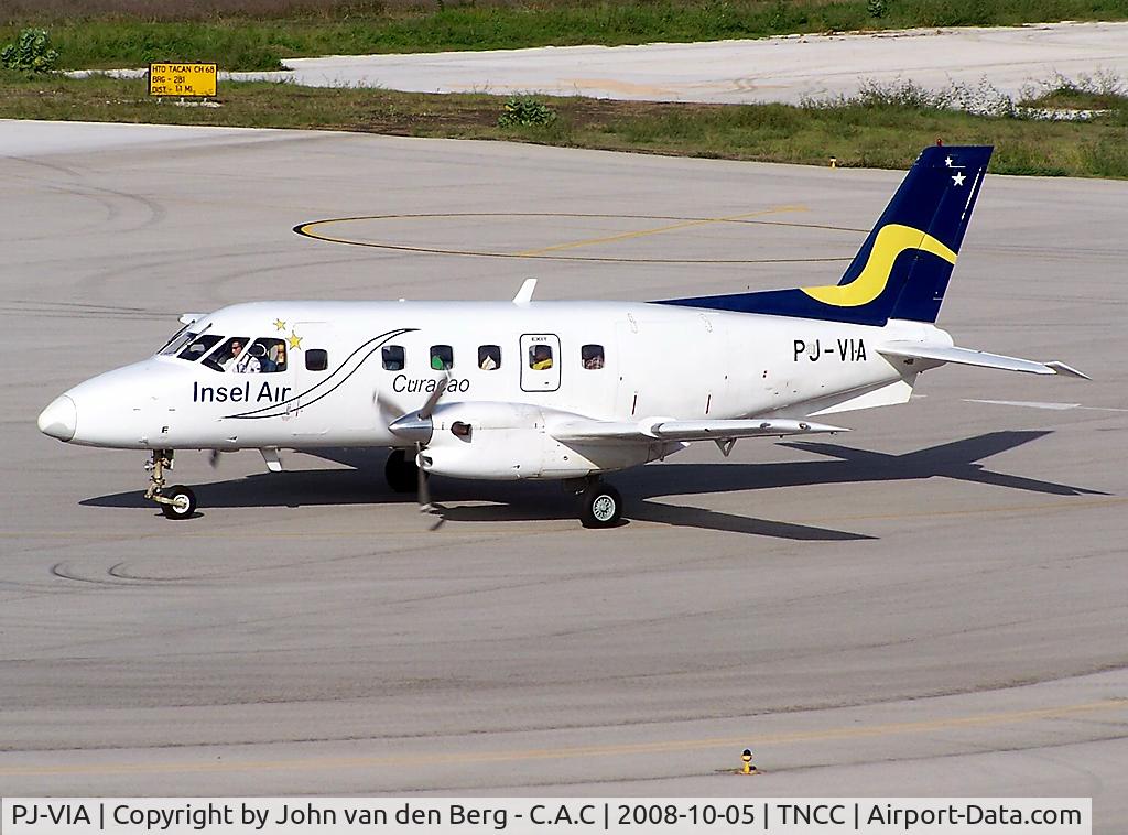 PJ-VIA, 1981 Embraer EMB-110P1 Bandeirante C/N 110387, Insel Air