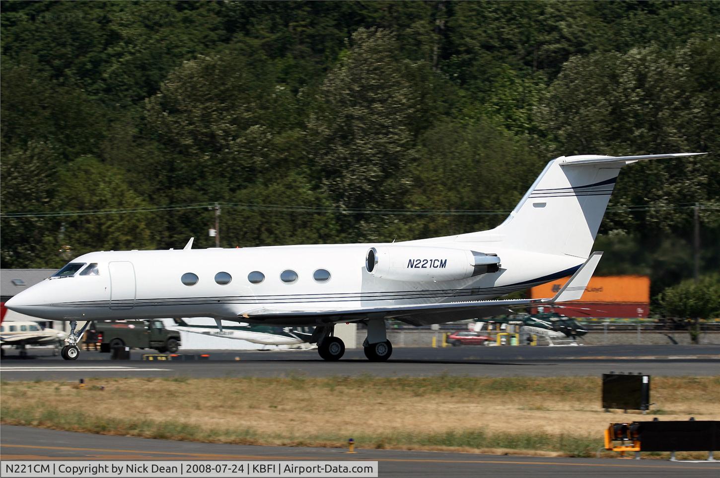 N221CM, 1982 Gulfstream Aerospace G-1159A Gulfstream III C/N 343, /