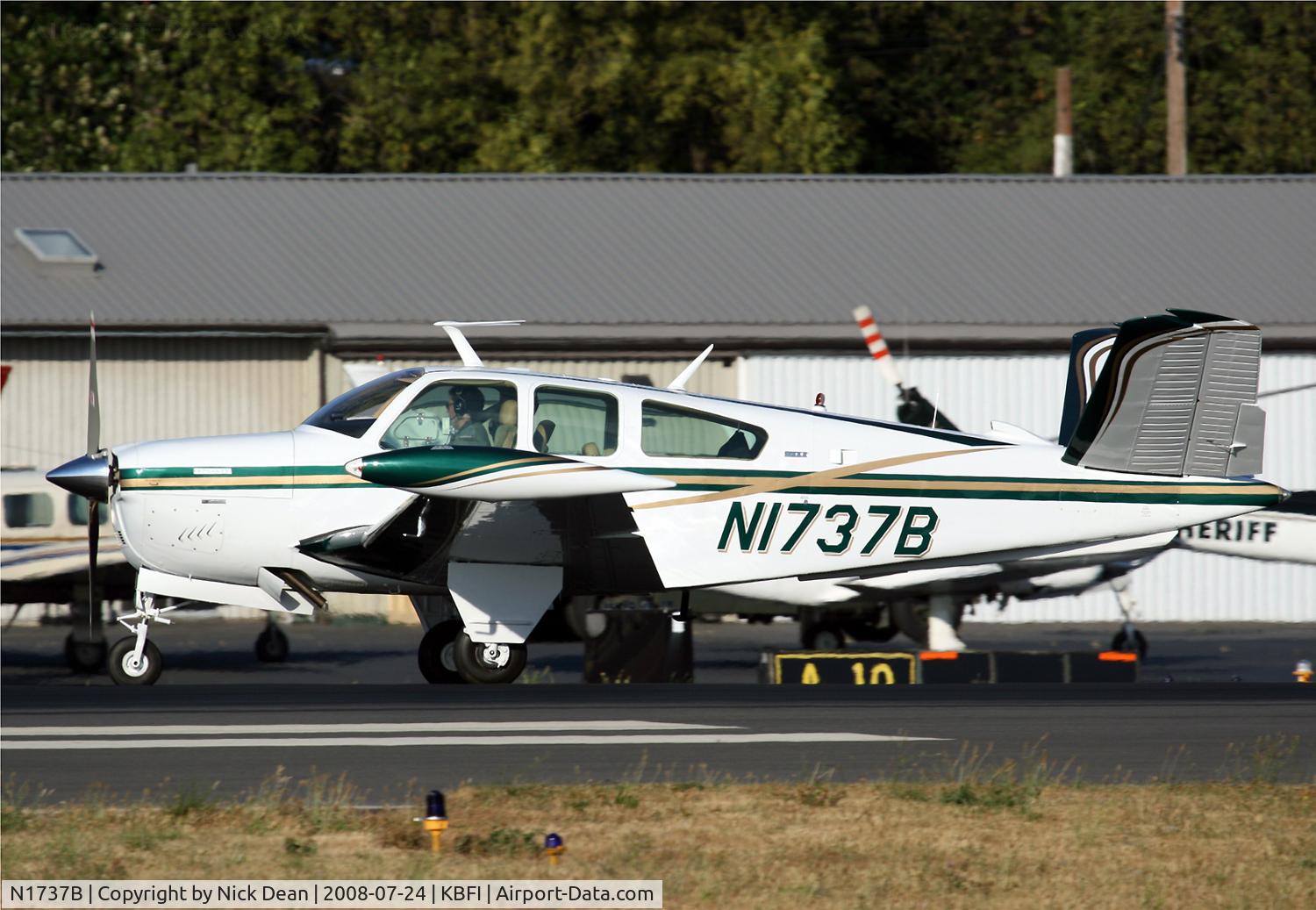 N1737B, 1972 Beech V35B Bonanza C/N D-9405, /