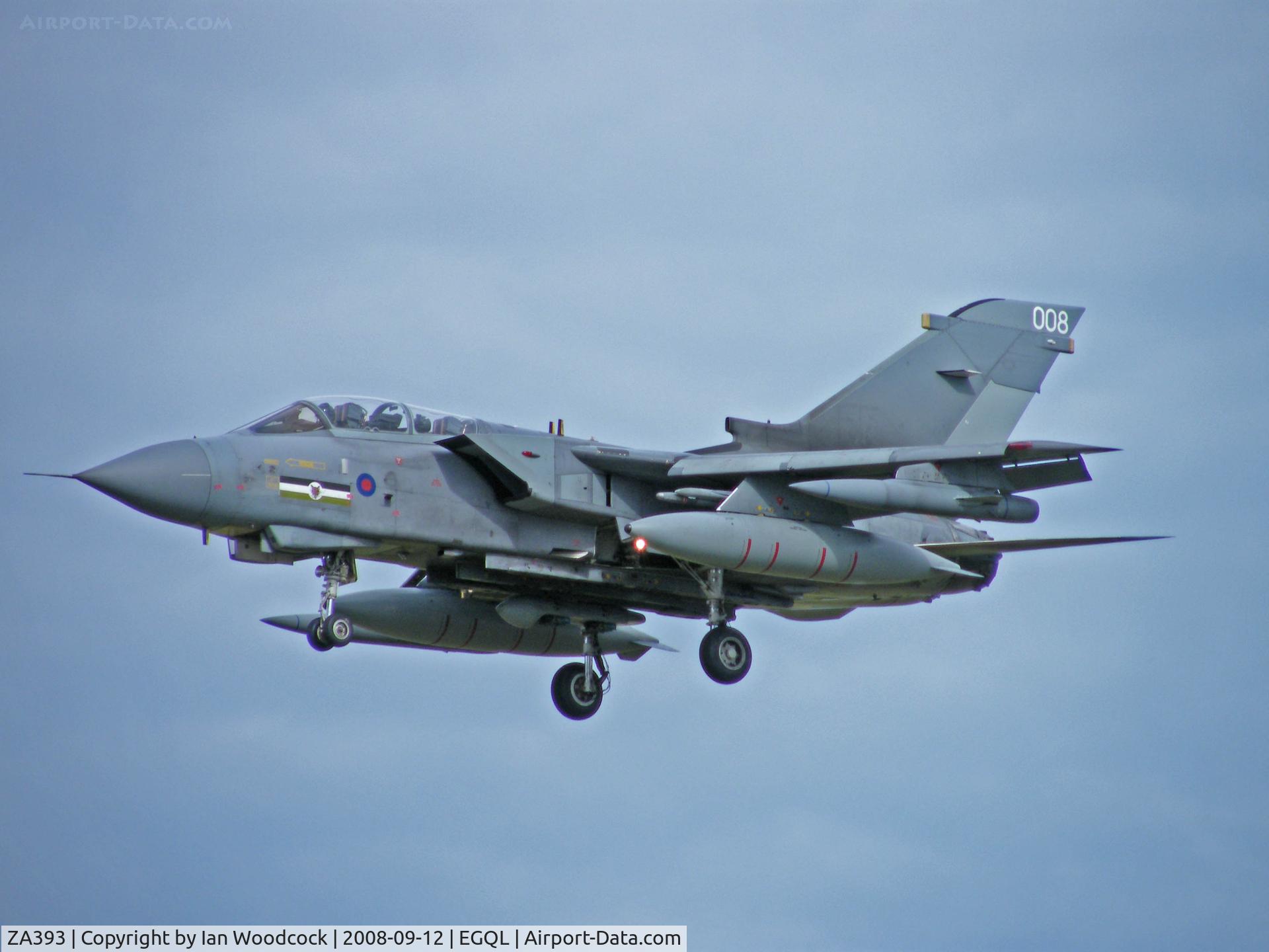 ZA393, 1982 Panavia Tornado GR.4 C/N 188/BS060/3092, Panavia Tornado GR4/Lossiemouth Wing,at RAF Leuchars