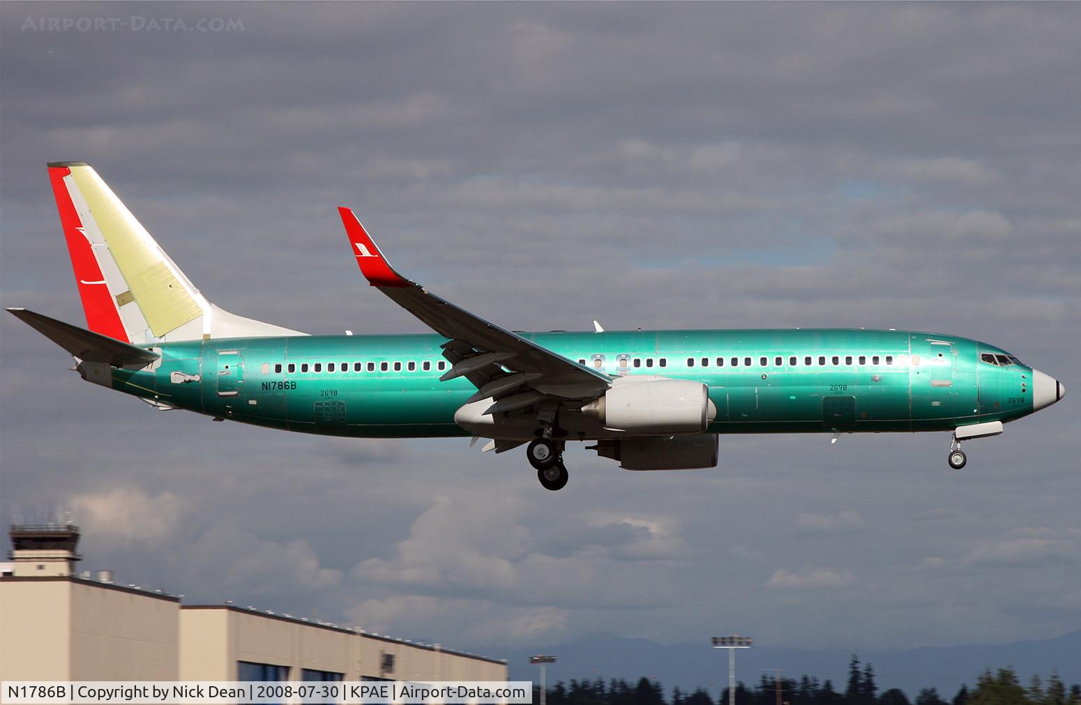 N1786B, 2008 Boeing 737-86D C/N 35770, Became B-5395