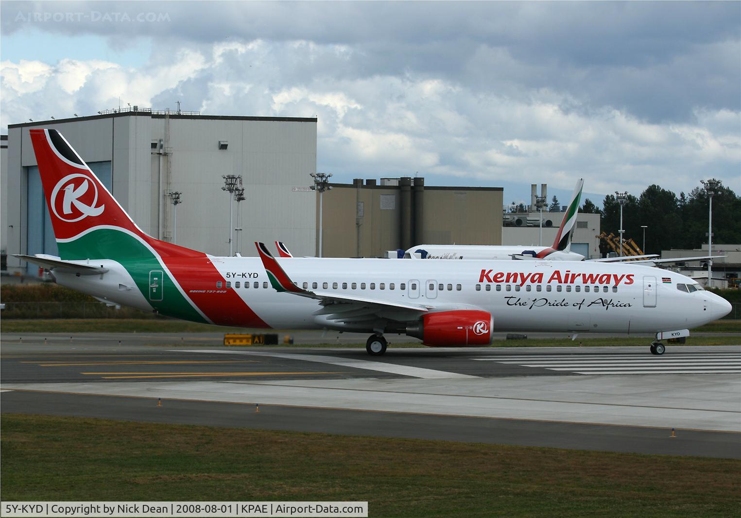 5Y-KYD, 2008 Boeing 737-86N C/N 35632, Crap photo by my standards