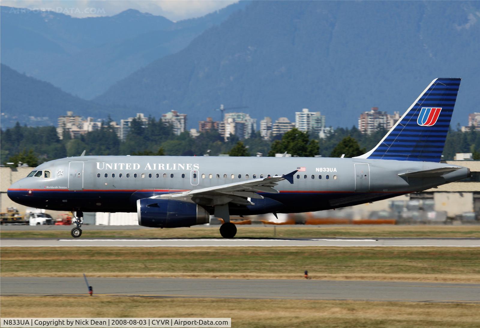 N833UA, 2000 Airbus A319-131 C/N 1401, /