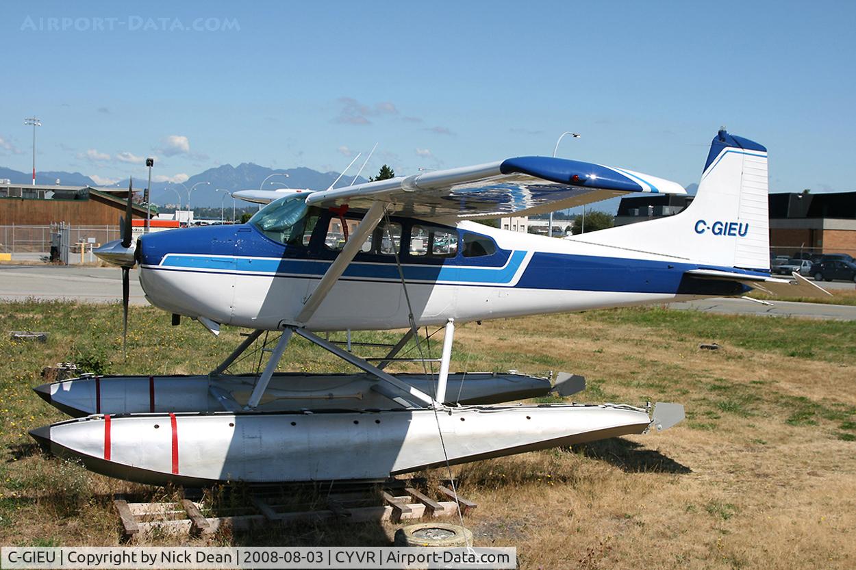 C-GIEU, 1963 Cessna 185B Skywagon C/N 185 0586, /