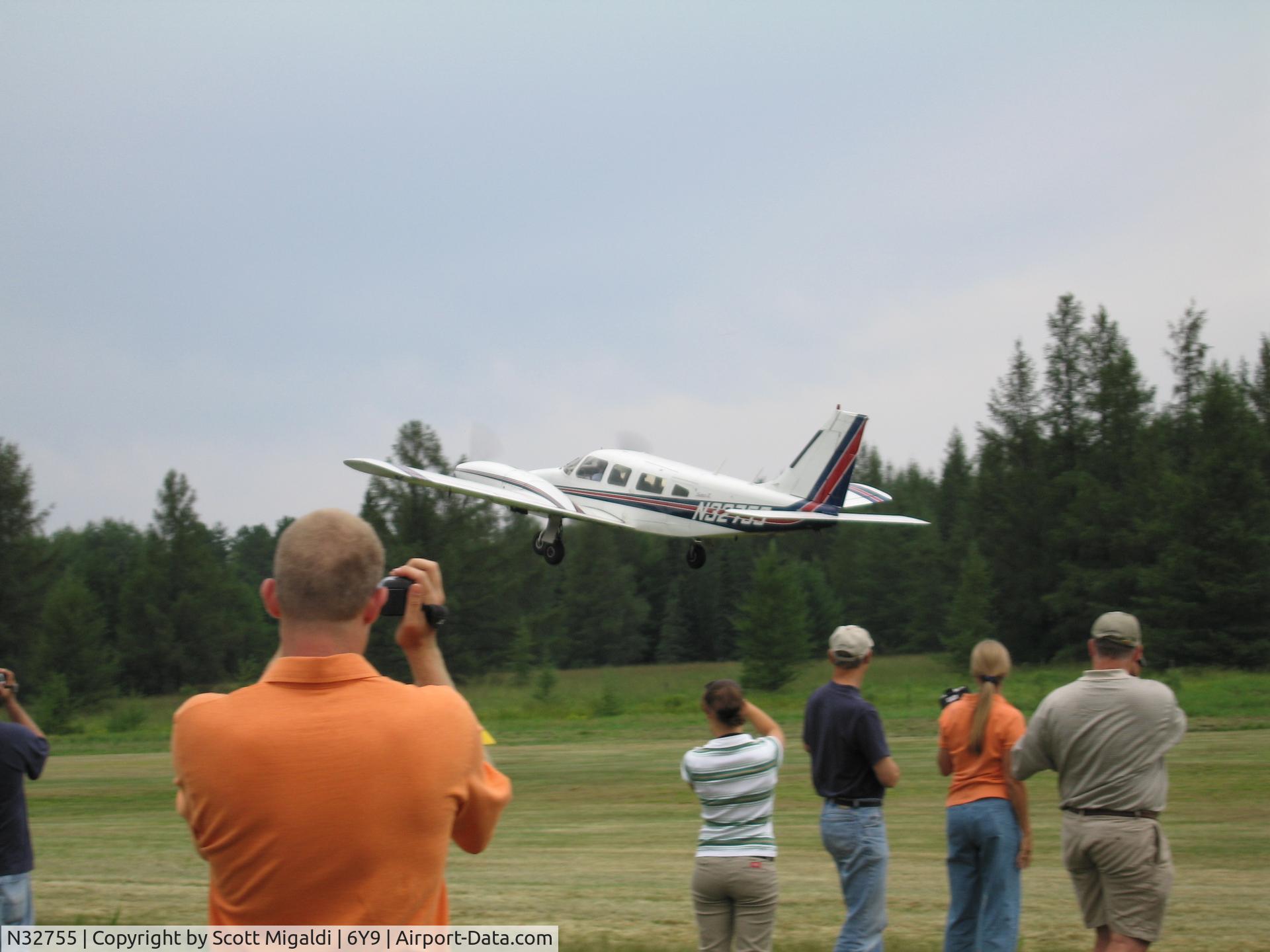 N32755, 1975 Piper PA-34-200T C/N 34-7570049, Leaving a PoA Flyin