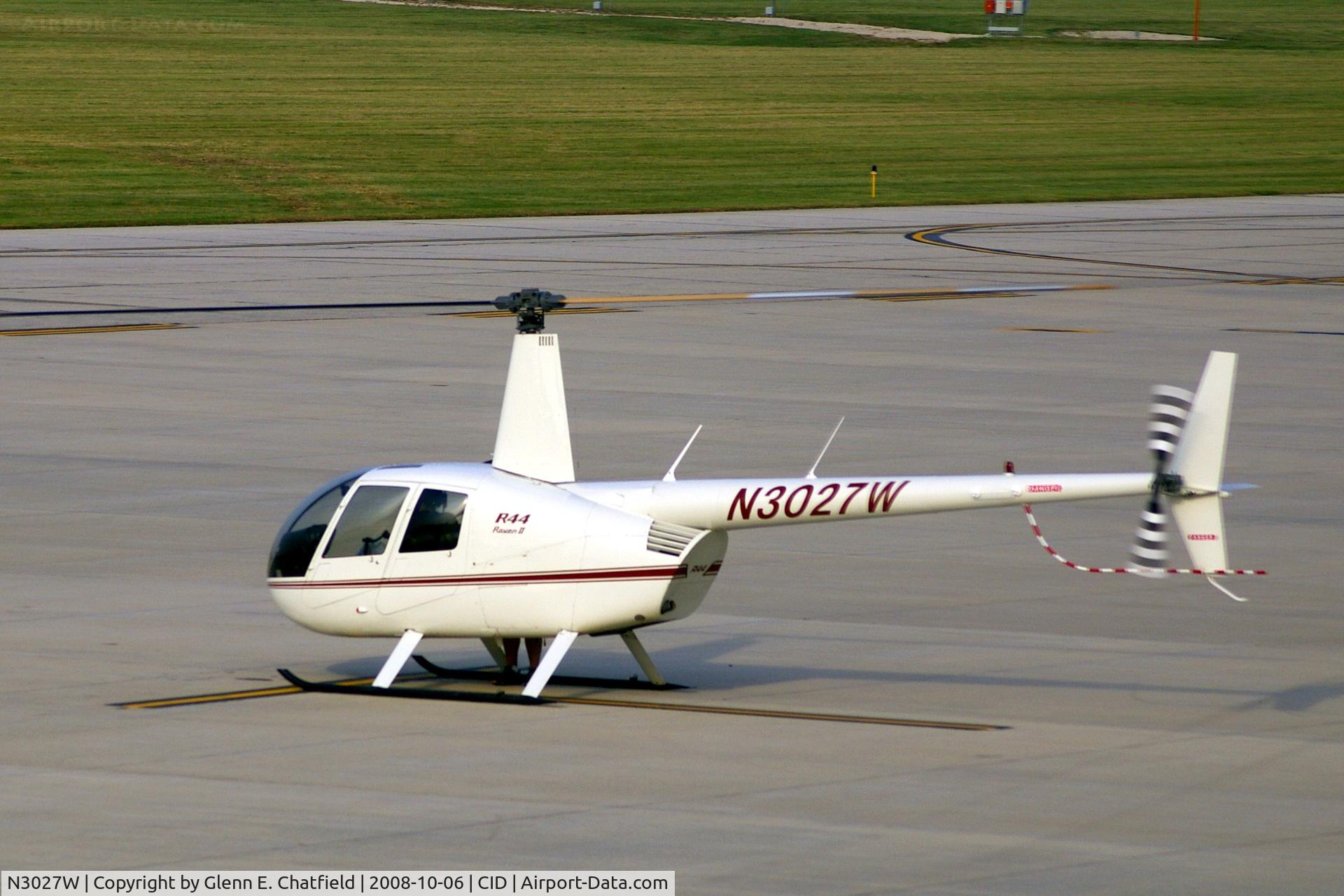 N3027W, 2007 Robinson R44 II C/N 11660, Just arriving on the Landmark ramp