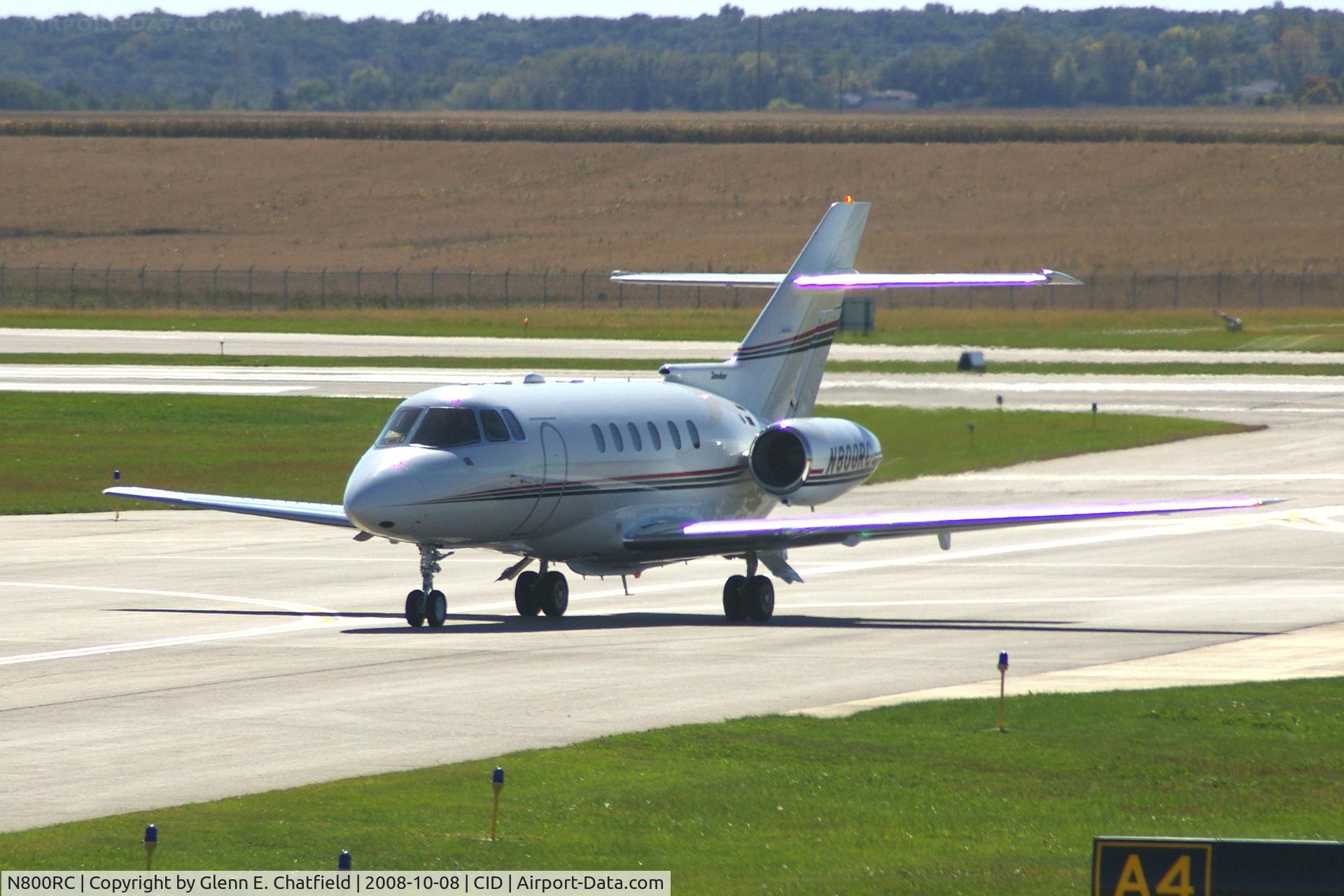 N800RC, 2004 Raytheon Hawker 800XP C/N 258660, Taxiing on Alpha 4 on the way to Rockwell-Collins