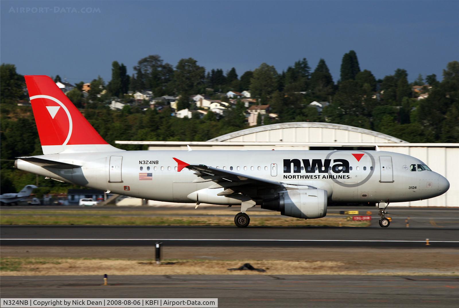 N324NB, 2001 Airbus A319-114 C/N 1456, /