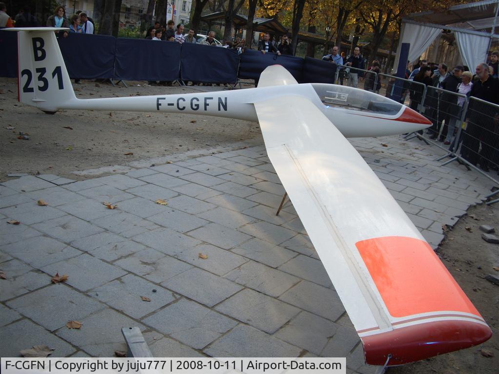 F-CGFN, Centrair C101A Pegase C/N 101.A0.231, on display at champs-Elysées for 100 years of GIFAS