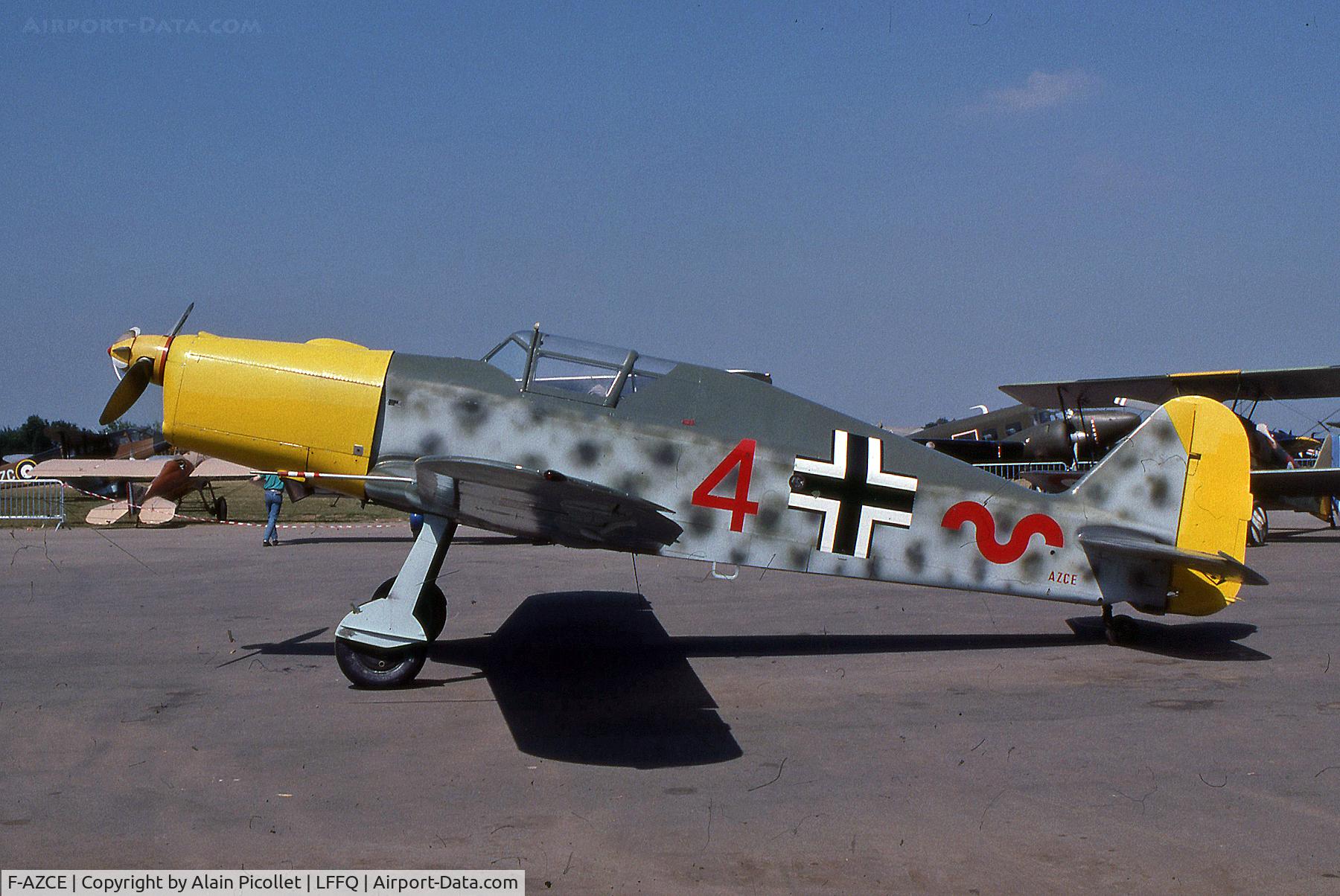F-AZCE, Pilatus P2-06 C/N 72, static