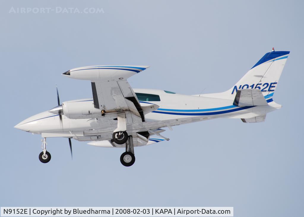 N9152E, Cessna 310R C/N 310R0616, Approach to 17L.