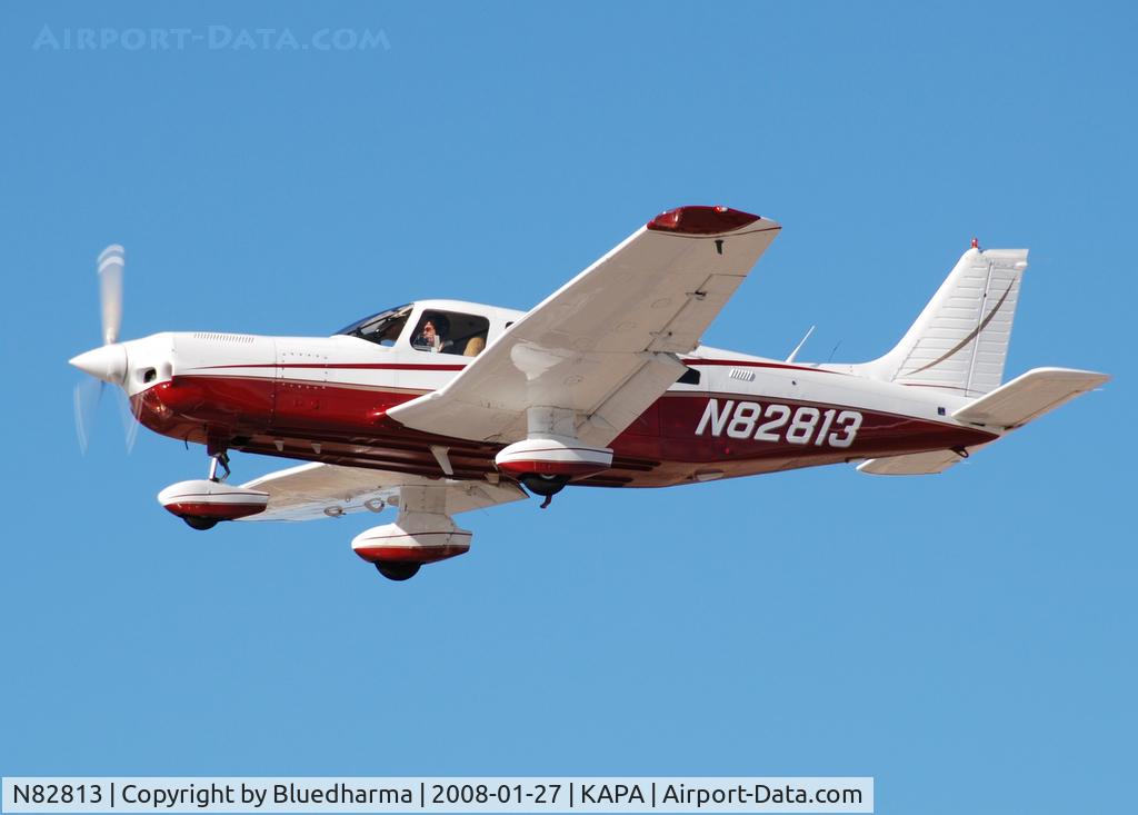 N82813, 1980 Piper PA-32-301T Saratoga C/N 32-8124001, Approach to 17L.