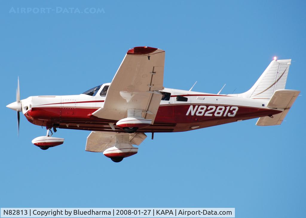 N82813, 1980 Piper PA-32-301T Saratoga C/N 32-8124001, Approach to 17L.