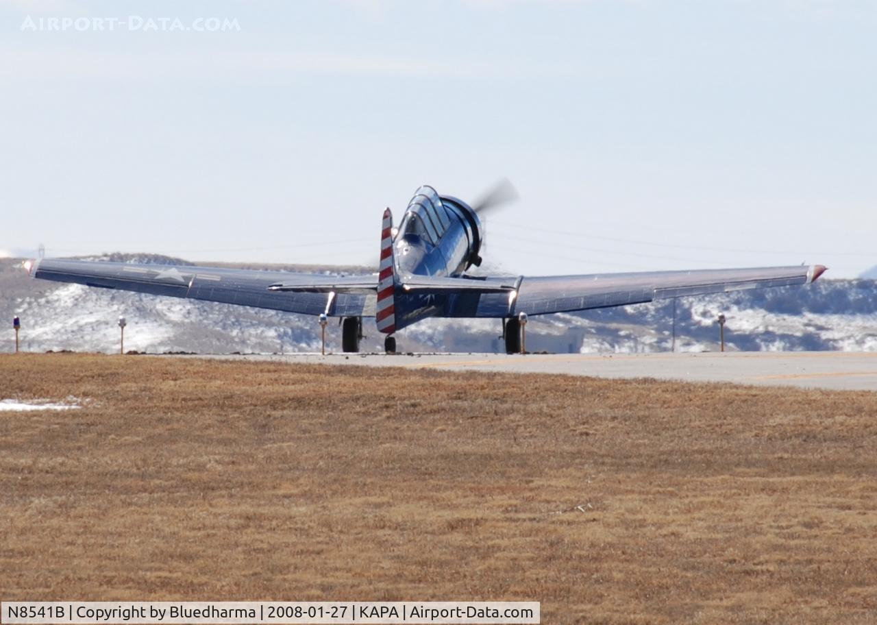 N8541B, 1943 North American T-6D C/N 41-34607-1, Takeoff on 17L.
