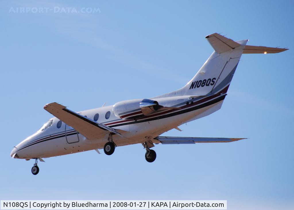 N108QS, 2004 Raytheon Aircraft Company 400A C/N RK-382, On approach to 17L.