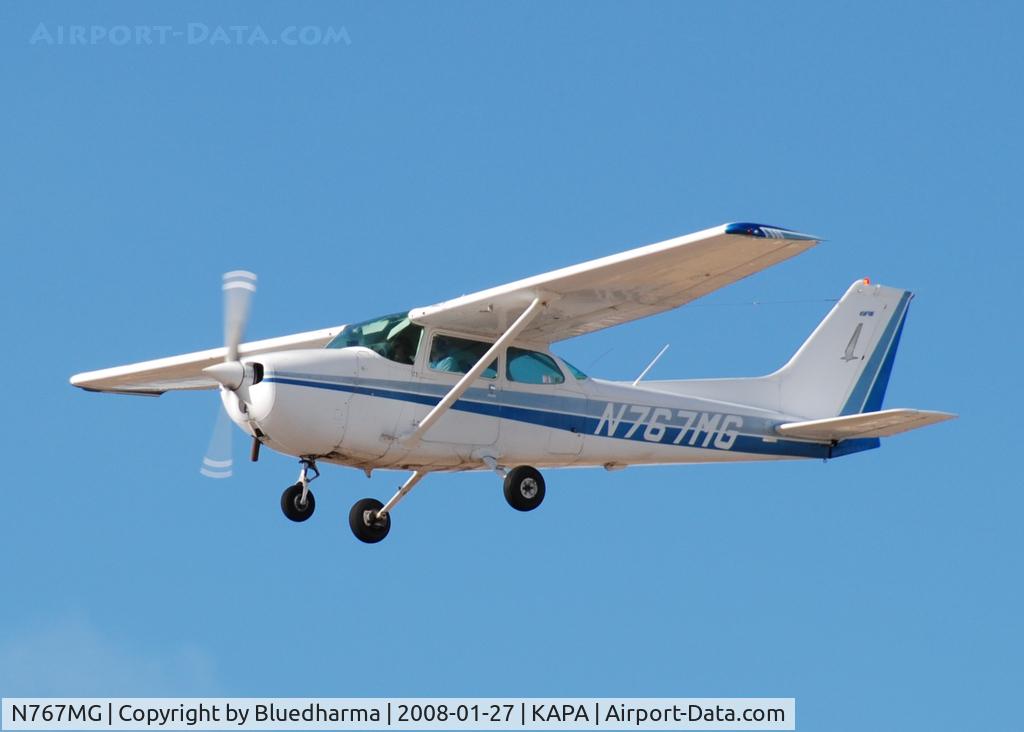 N767MG, 1977 Cessna 172N C/N 172-68575, On approach to 17L.