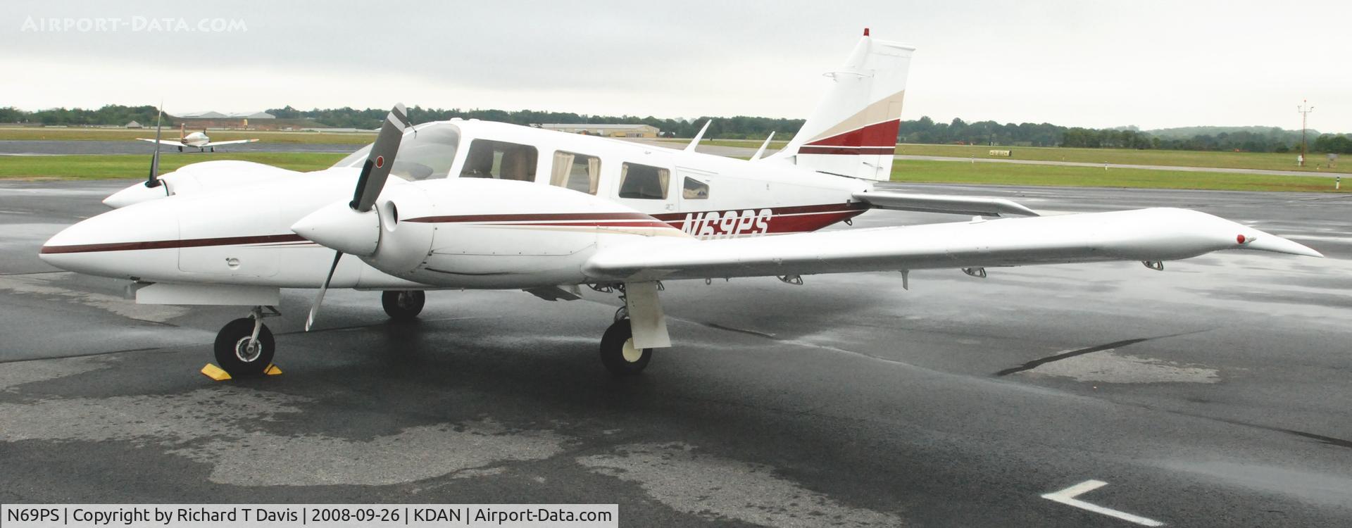 N69PS, 1976 Piper PA-34-200T C/N 34-7770056, 1976 Piper PA-34-200T in Danville Va.