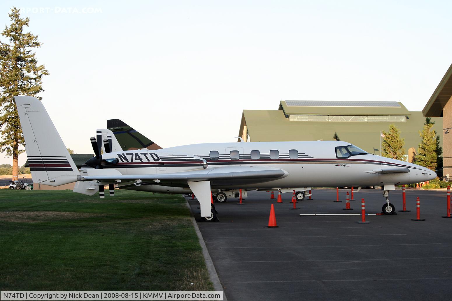 N74TD, 1992 Beech 2000A Starship 1 Starship 1 C/N NC-27, One of my rare substandard pictures