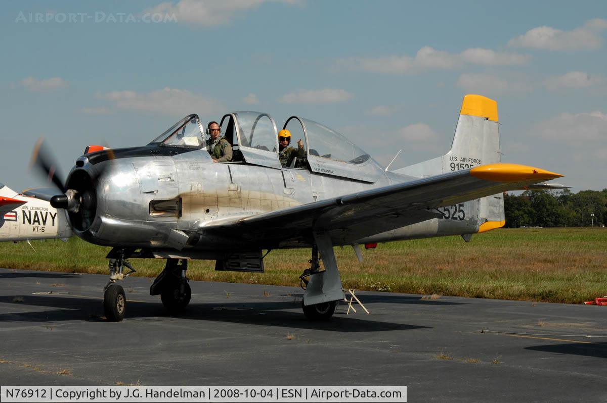 N76912, 1949 North American T-28A Trojan C/N 159-37, Taxi for take off