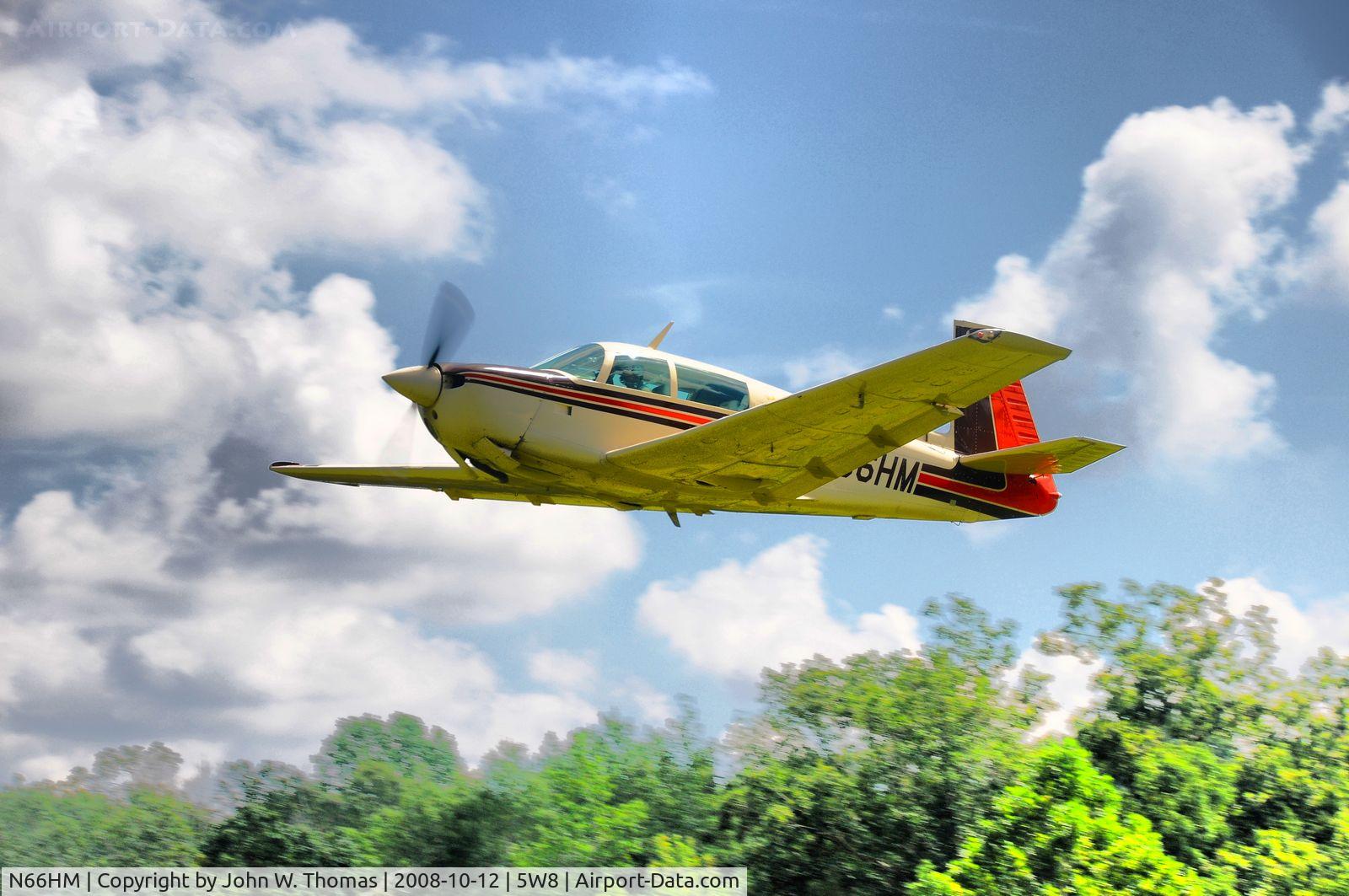 N66HM, 1981 Mooney M20J 201 C/N 24-1182, Departing runway 4