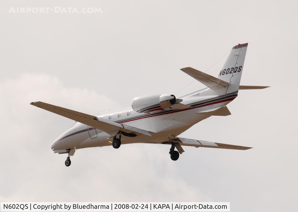 N602QS, 2004 Cessna 560XL Citation XLS C/N 560-5518, On approach to 17L.