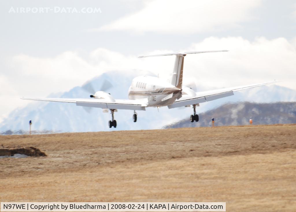 N97WE, 1997 Beech B200 King Air C/N BB-1586, On approach to 17L.