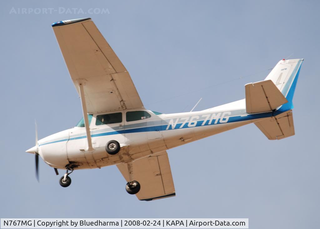 N767MG, 1977 Cessna 172N C/N 172-68575, On final approach to 17L.
