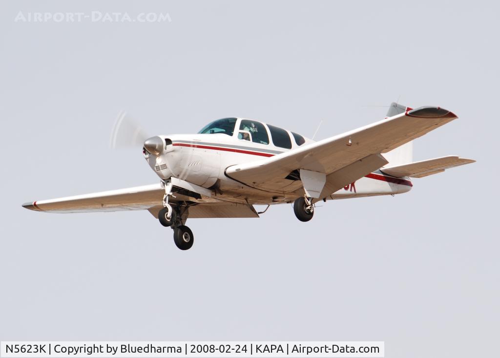 N5623K, 1964 Beech 35-B33 Debonair C/N CD-748, On final approach for 17L.
