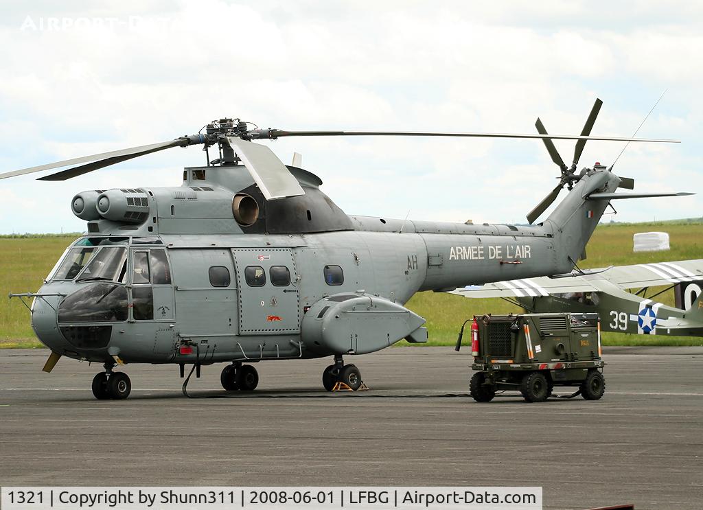 1321, Aérospatiale SA-330B Puma C/N 1321, Used as a demo during LFBG Airshow 2008