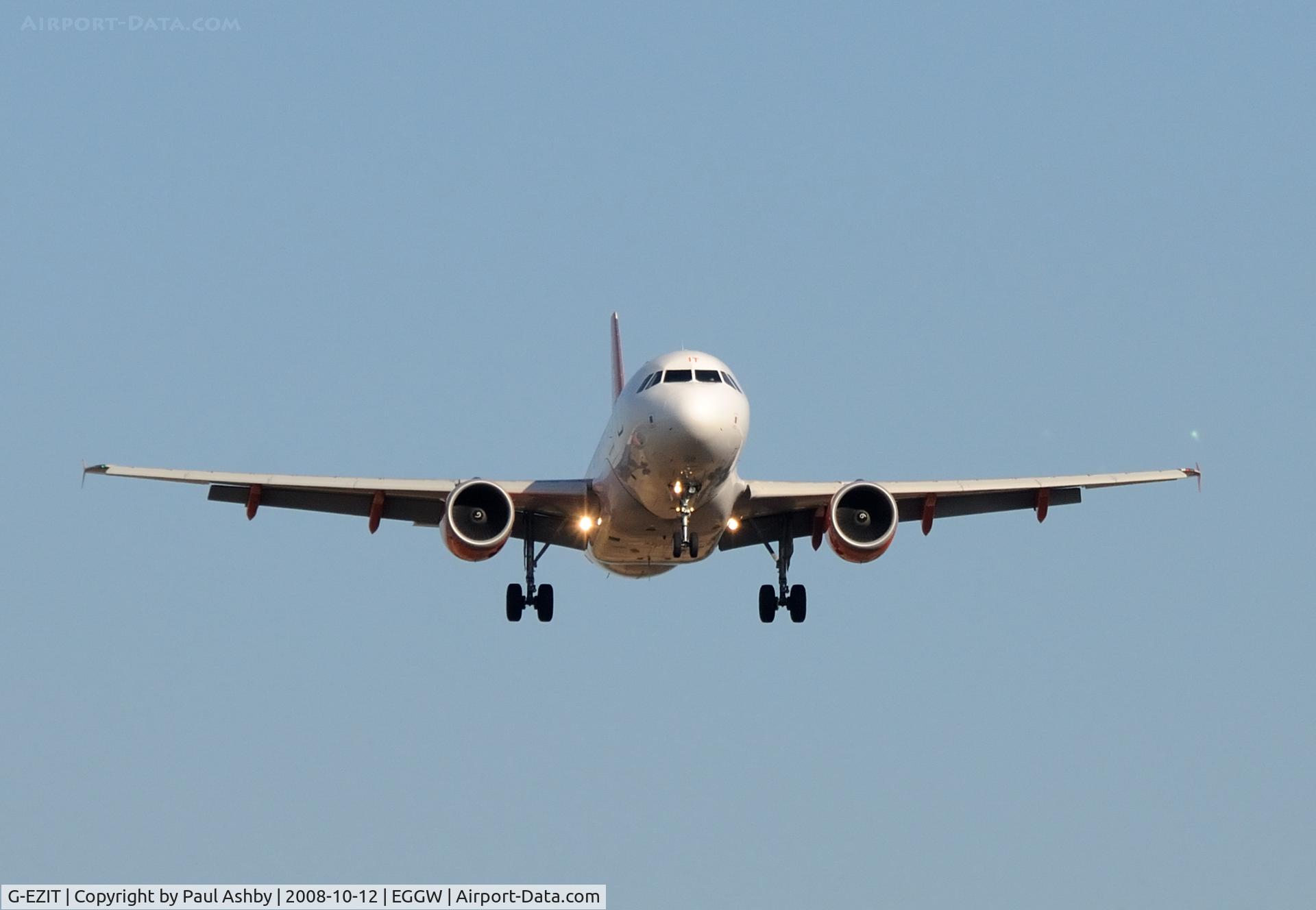 G-EZIT, 2005 Airbus A319-111 C/N 2538, AIRBUS A319-111
