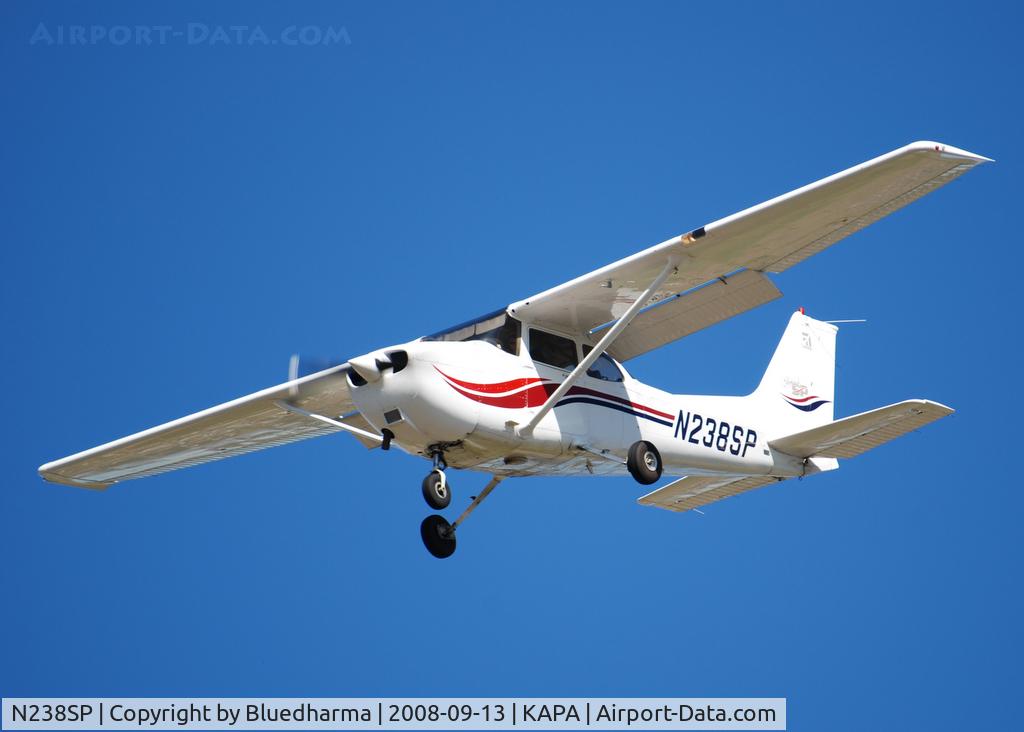 N238SP, 1999 Cessna 172S C/N 172S8223, On Final approach to 17L.