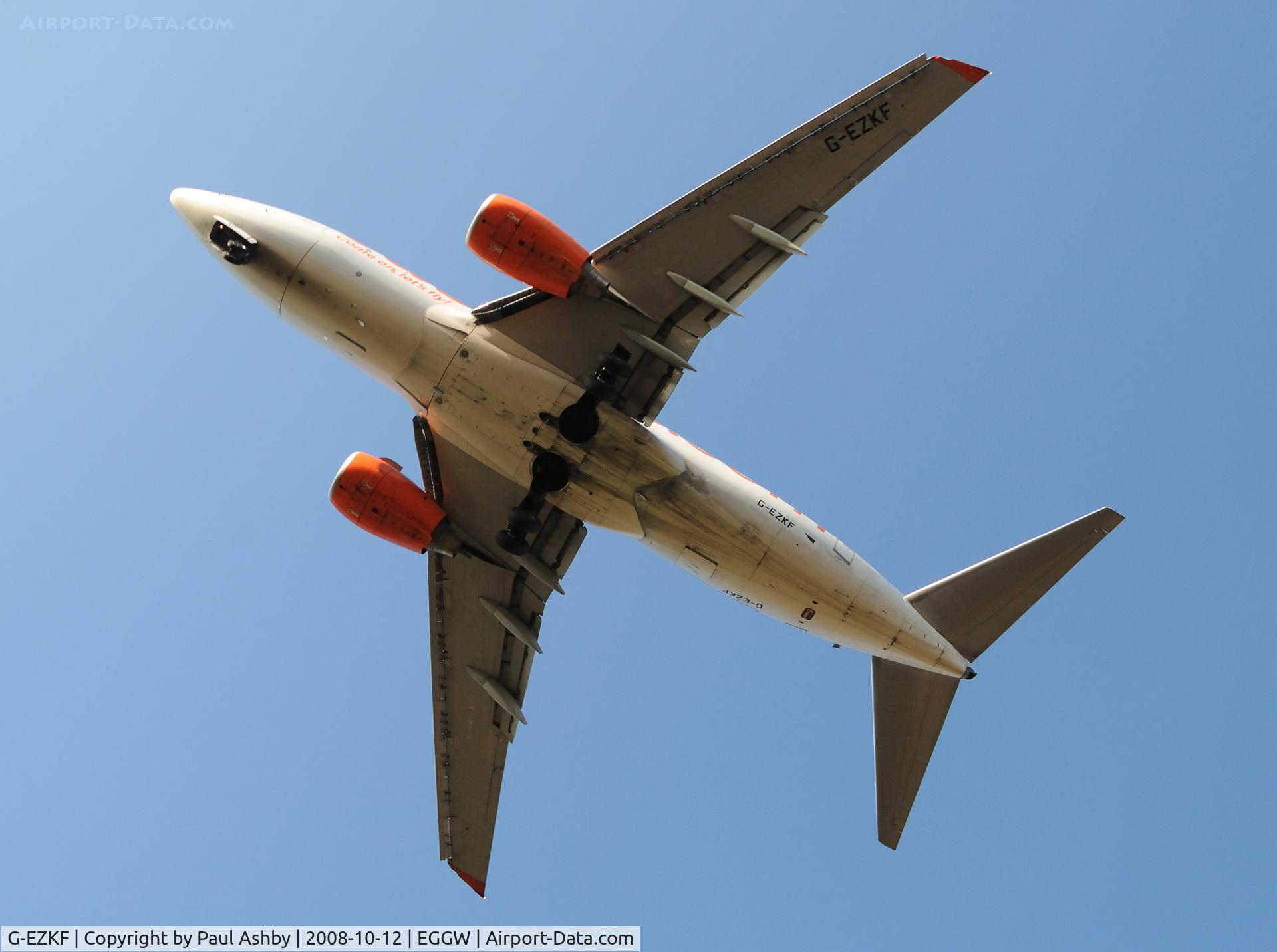 G-EZKF, 2004 Boeing 737-73V C/N 32427, BOEING 737