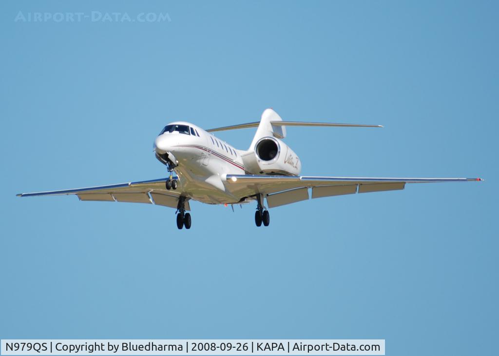 N979QS, 1999 Cessna 750 Citation X Citation X C/N 750-0079, On final approach to 17L.
