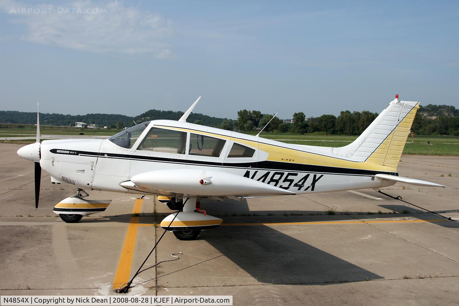 N4854X, 1971 Piper PA-28-180 C/N 287205040, /