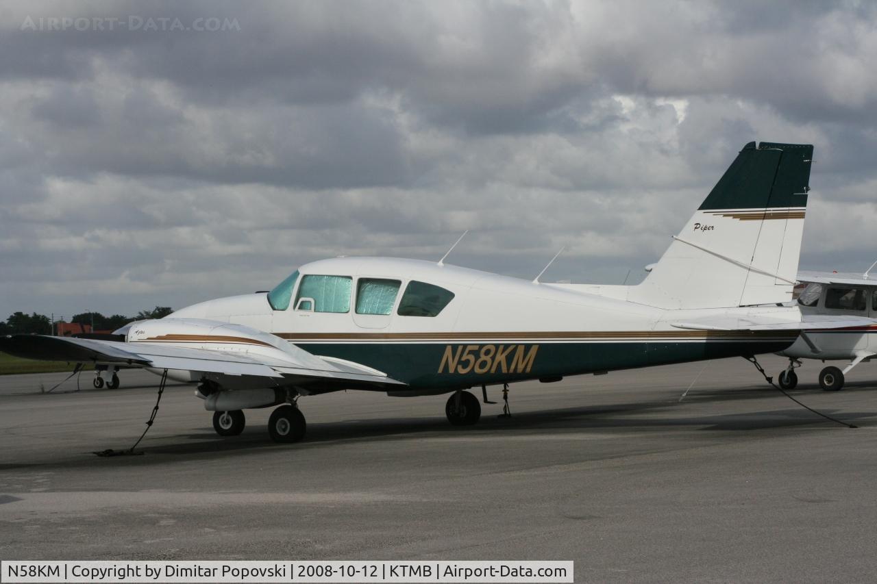 N58KM, 1974 Piper PA-23-250 Aztec C/N 27-7405440, Tamiami Airport