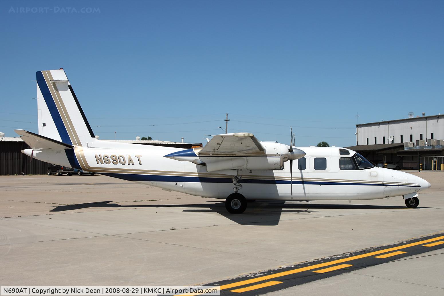N690AT, 1974 Rockwell International 690A Turbo Commander C/N 11202, /