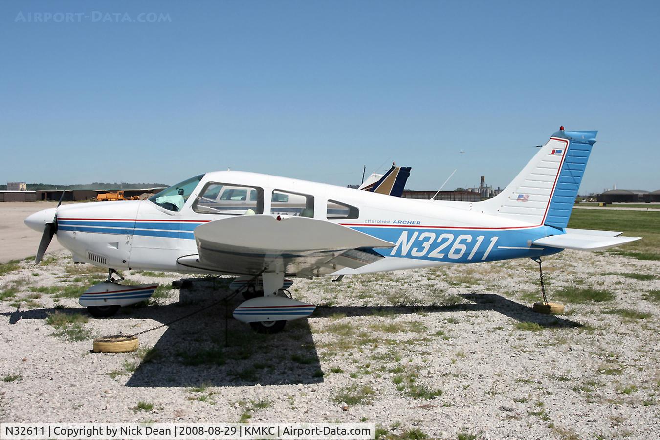 N32611, 1974 Piper PA-28-180 C/N 28-7505076, /