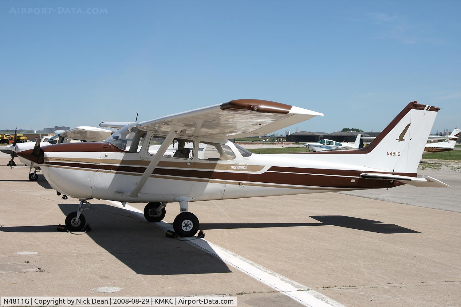 N4811G, 1979 Cessna 172N C/N 17273359, /