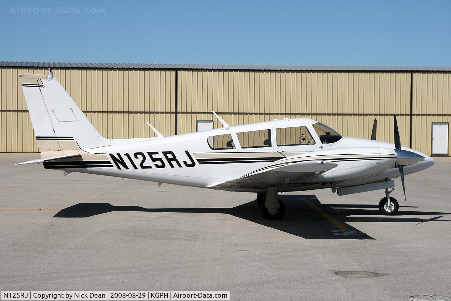 N125RJ, 1966 Piper PA-30-160 B Twin Comanche C/N 30-1351, /