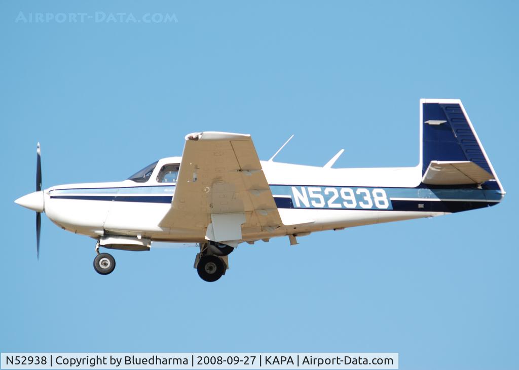 N52938, 1988 Mooney M20K C/N 25-1197, On final for 17L.