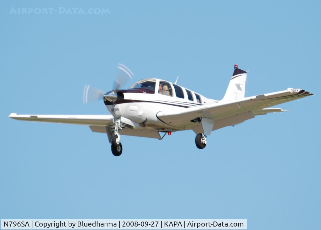 N796SA, 2007 Hawker Beechcraft Corp G36 Bonanza C/N E-3796, On Final approach for 17L.