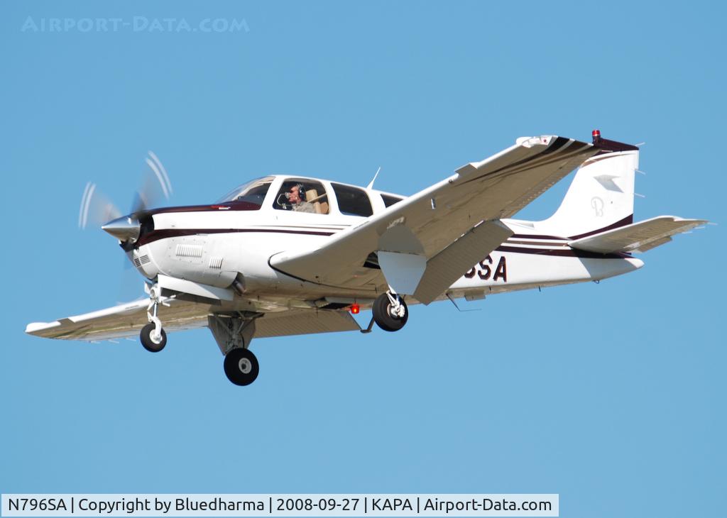 N796SA, 2007 Hawker Beechcraft Corp G36 Bonanza C/N E-3796, On Final approach for 17L.