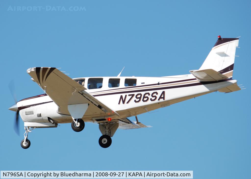 N796SA, 2007 Hawker Beechcraft Corp G36 Bonanza C/N E-3796, On Final approach for 17L.
